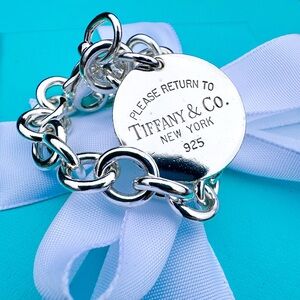 Tiffany & Co. Return to Tiffany Round Charm Bracelet in Sterling Silver